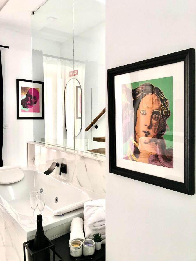 Elite - Art Collection - Andy *