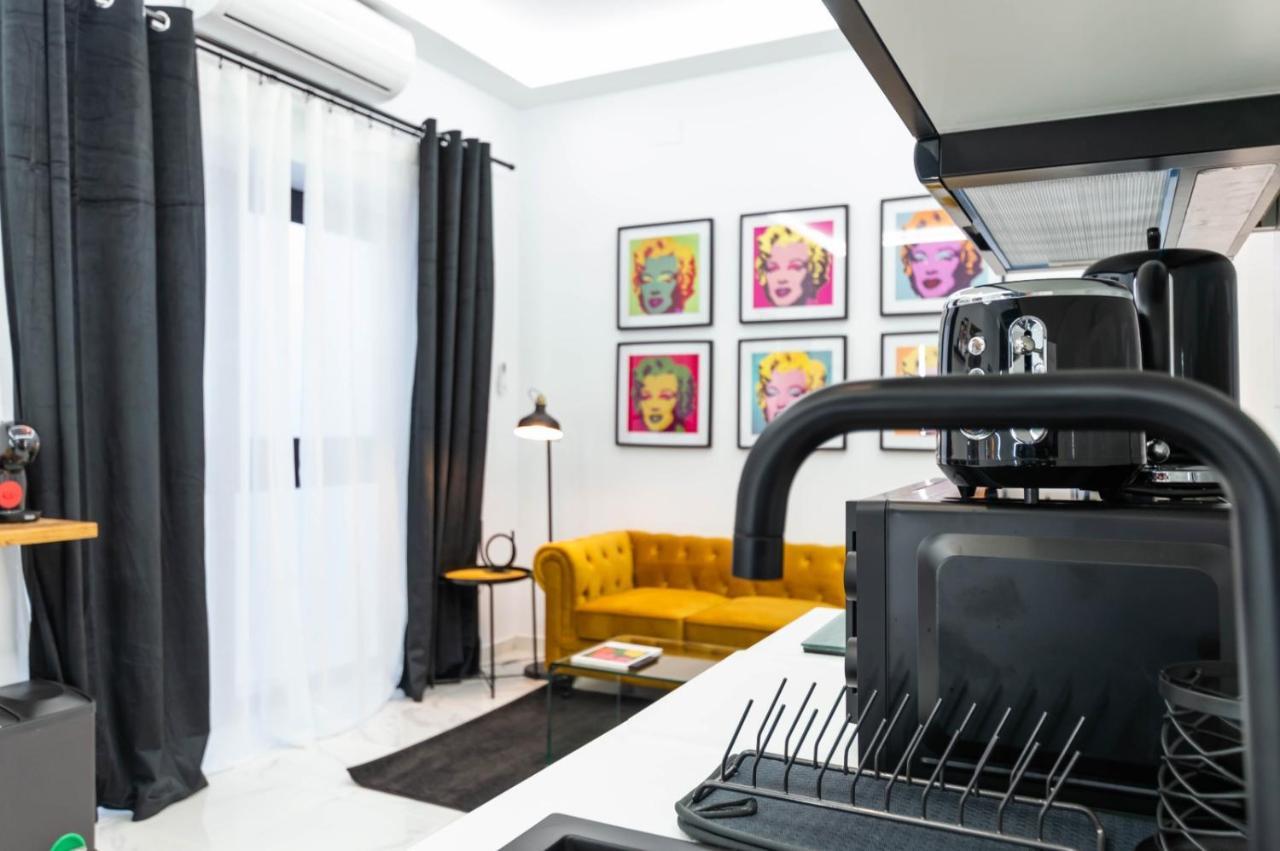 Apartment Elite - Art Collection - Andy